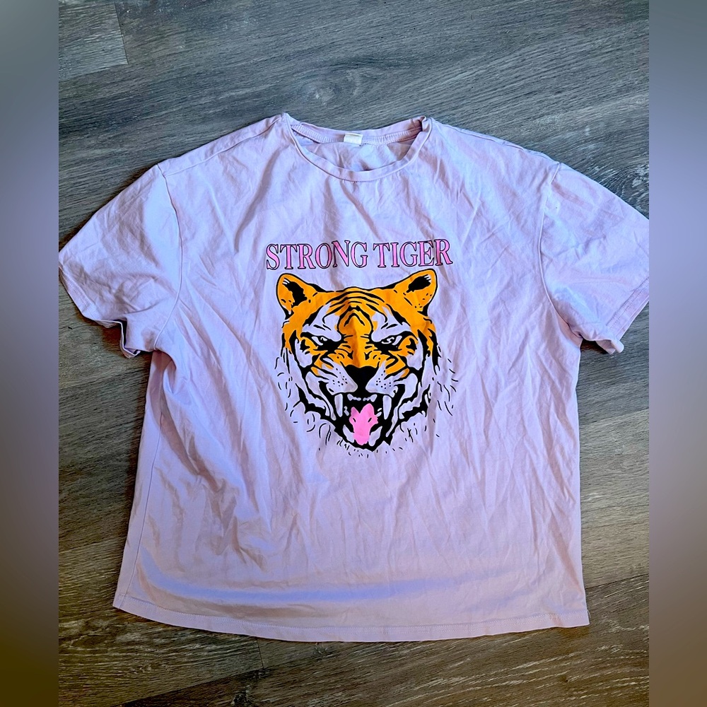 Graphic T-Shirt - Teen NWOT